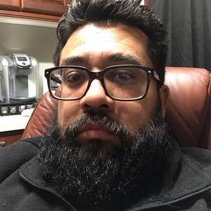 Meet your Posher, Julio